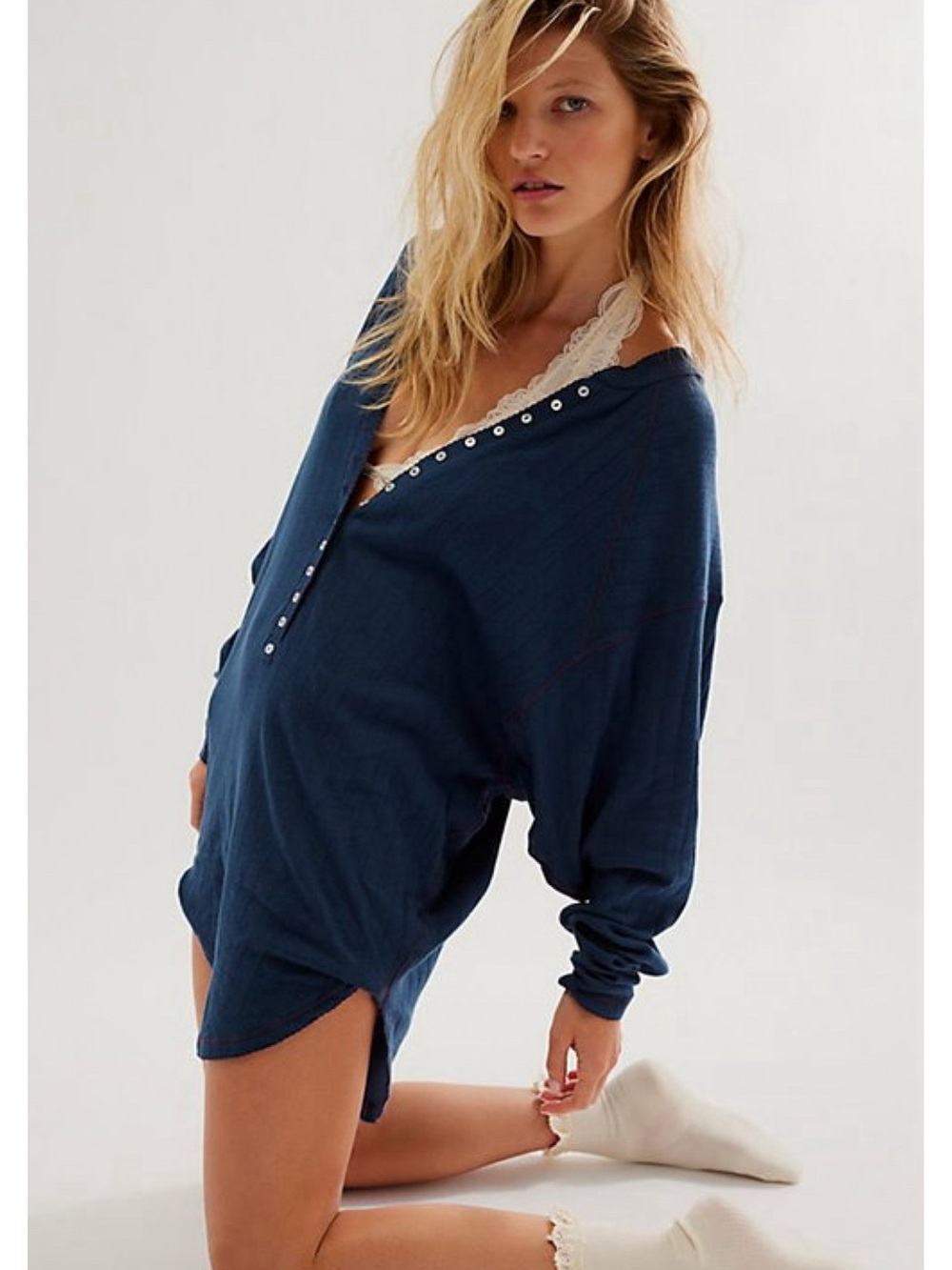 Free People Intimately Coffee Chat Pullover V-Neck Oversize in Blue XS NWT - Picture 2 of 15